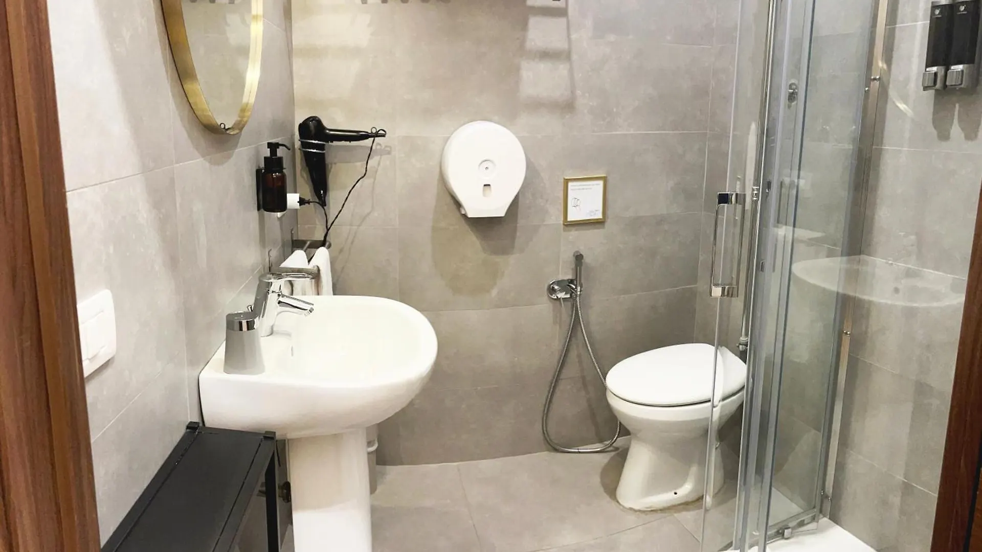 Monti49 Guesthouse Rome 2*,