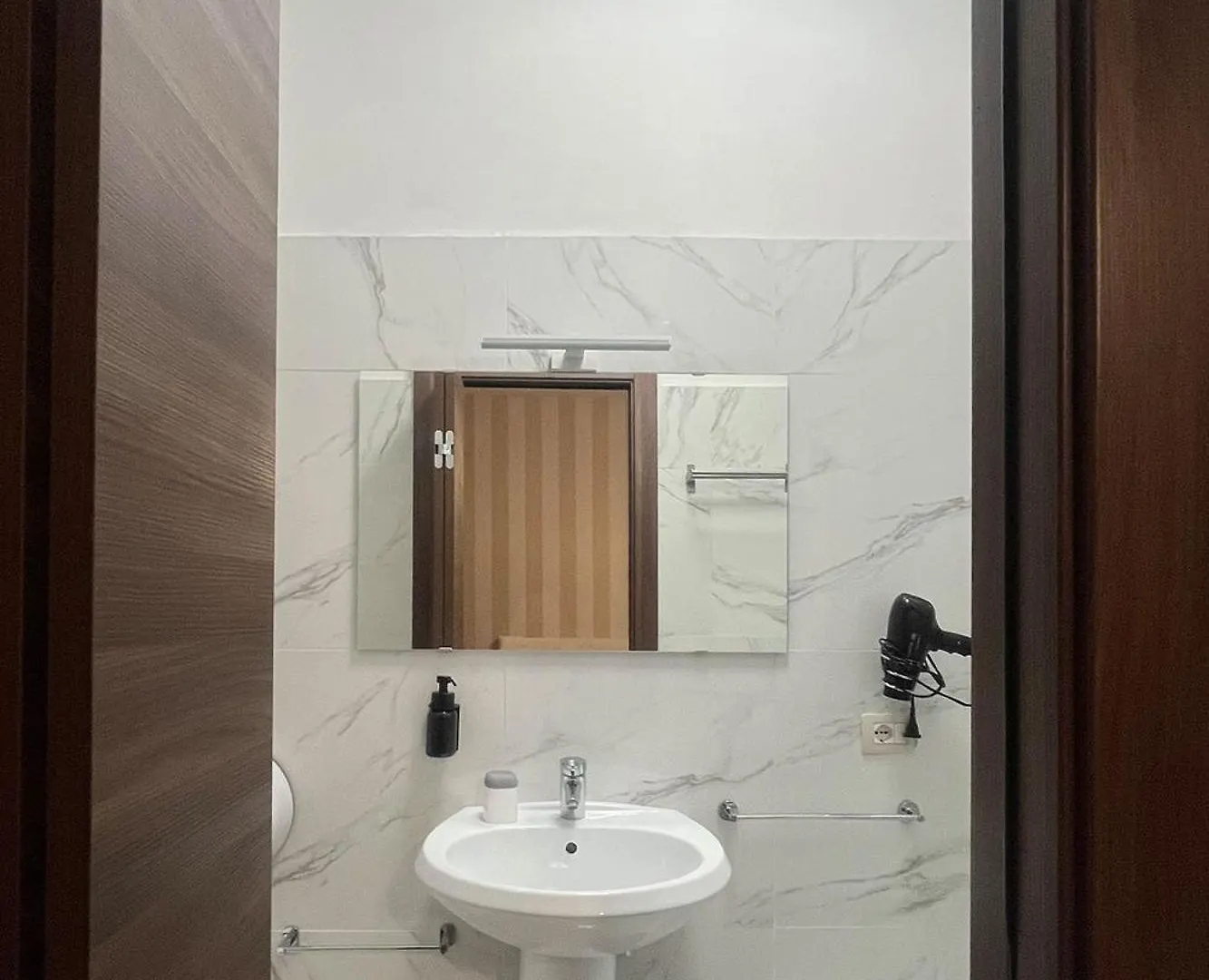 Monti49 Guesthouse Rome 2*,  Italy